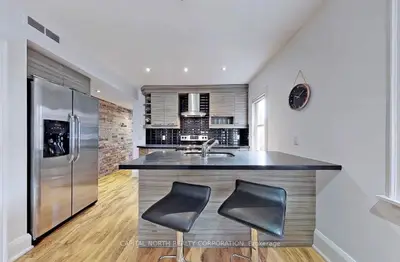 4 Belle Ayre Boulevard, Toronto, On M4s 2p7