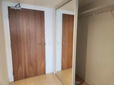 85 Queens Wharf Road 3703, Toronto C01, ON M5V 0J9