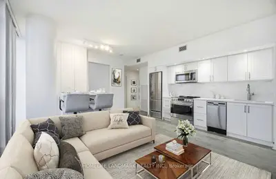 25 Capreol Court 4009, Toronto C01, On M5v 3z7