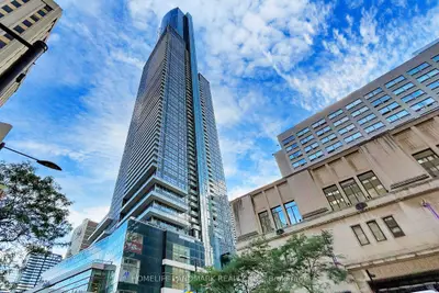 386 Yonge Street 3015, Toronto C01, ON M5B 0A5