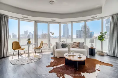 403 Church Street 2102, Toronto C08, On M4y 2c2