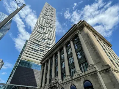 100 Harbour Street 2208, Toronto C01, ON M5J 0B5