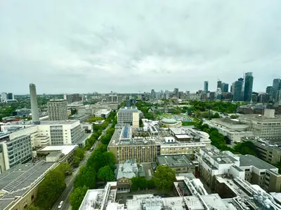 203 College Street 2605, Toronto C01, ON M5T 0C8