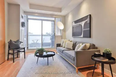 1 Shaw Street 322, Toronto C01, ON M6K 0A1