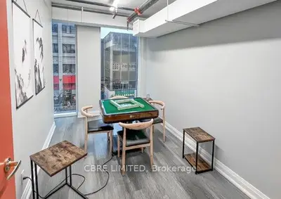 556 Yonge Street 3rd Floor, Toronto C01, On M4y 1y9