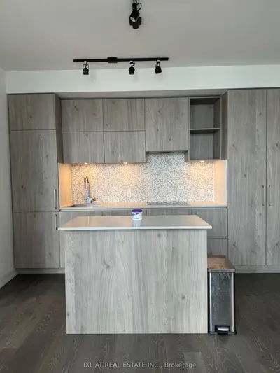 1 Yorkville Avenue 3405, Toronto C02, On M4w 0b1