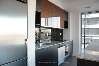 #909 99 The Donway, Toronto C13, On, M3c 0n8