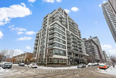 200 Sackville Street 1009, Toronto C08, On M5a 0c4