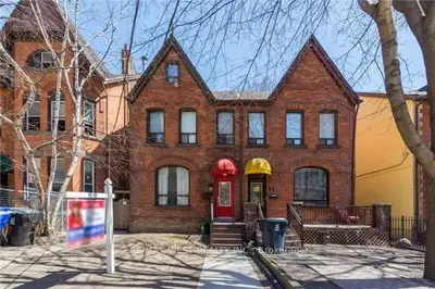 61 Homewood Avenue, Toronto C08, ON M4Y 2K4