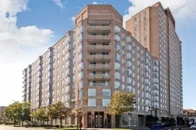 11 Thorncliffe Park Drive PH17, Toronto C11, ON M4H 1P3