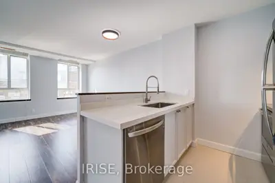 135 Maitland Street 504, Toronto C08, On M4y 1e5
