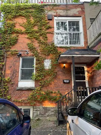 274 Avenue Road M/F Unit - Rear (1), Toronto C02, ON M4V 2G7