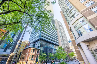 15 Grenville Street 5010, Toronto C01, ON M4Y 0B9