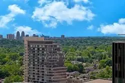 2221 Yonge Street 1706, Toronto C10, ON M4S 2B4