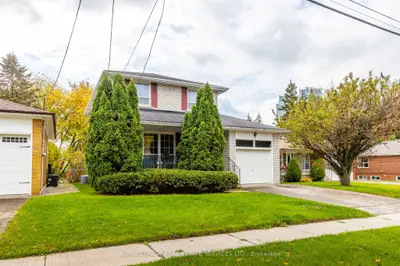29 Doverwood Court, Toronto C14, On M2m 2g6