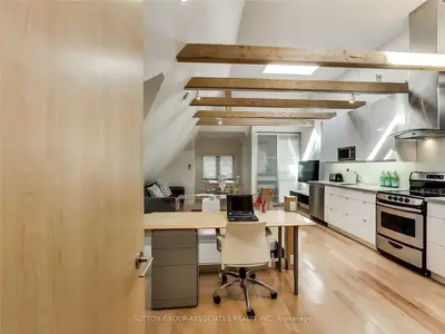 477 Brunswick Avenue 3, Toronto C02, On M5r 2z6