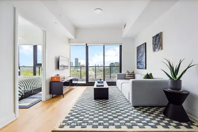 36 Brentcliffe Road 712, Toronto C11, ON M4G 0E1
