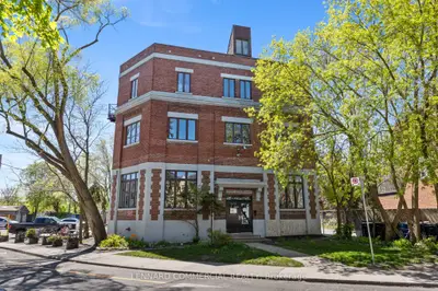77 Florence Street 302, Toronto C01, On M6k 1p4