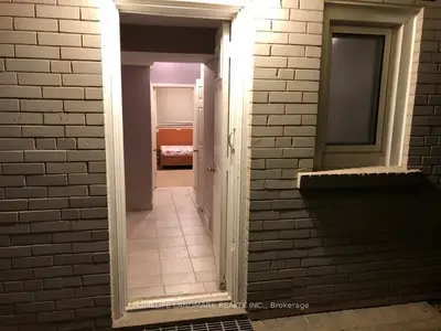 10 Oscar Court Bsmt, Toronto C15, ON M2K 2A4