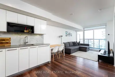 70 Queens Wharf Road 3208, Toronto C01, ON M5V 0J2