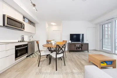 70 Princess Street 2001, Toronto C08, ON M5A 0X6