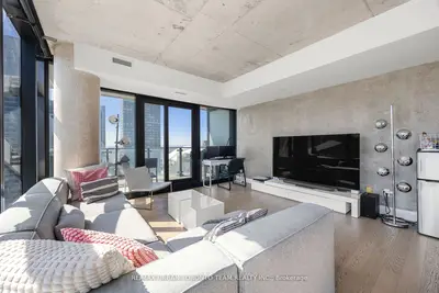 224 King Street W 2804, Toronto C01, On M5h 0a6