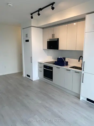 280 Dundas Street W 413, Toronto C01, ON M5T 1G2