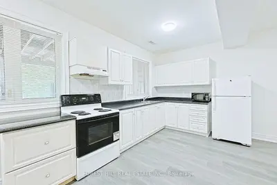 61 Fairchild Avenue Bsmt, Toronto C07, On M2m 1t8