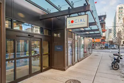 100 Dalhousie Street 1412, Toronto C08, On M5b 0c7