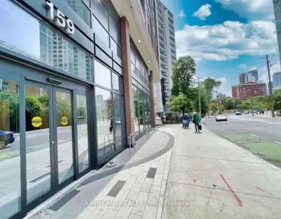 159 Wellesley Street 1306, Toronto C08, On M4y 0h5