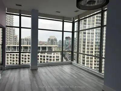 637 Lake Shore Boulevard W 1017, Toronto C01, On M5v 3j6