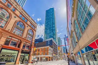 197 Yonge Street 1114, Toronto C01, On M5b 1m4