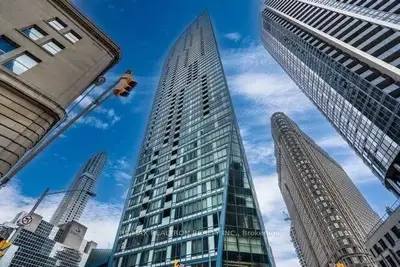 8 The Esplanade Avenue 404, Toronto C08, On M5e 0a6