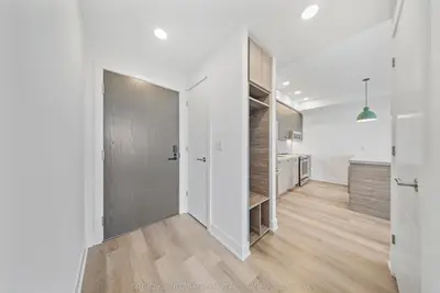 484 Spadina Avenue 204, Toronto C01, On M5s 0e4
