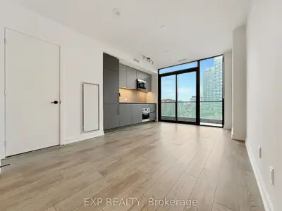 35 Parliament Street 928, Toronto C08, ON M5A 1Z7