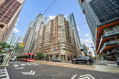 717 Bay Street 703, Toronto C01, ON M5G 2J9