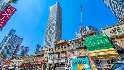 11 Wellesley Street W 2212, Toronto C01, ON M4Y 0G4