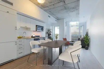 707 Dovercourt Road 112, Toronto C01, ON M6H 0B5