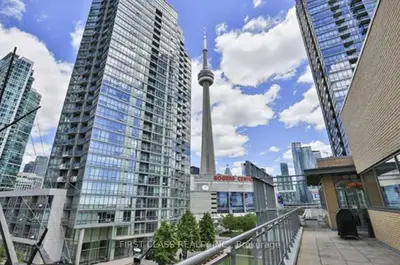 9 Spadina Avenue Ph805, Toronto C01, ON M5V 3V5