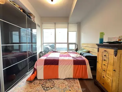 98 Lillian Street 812, Toronto C10, On M4s 0a5
