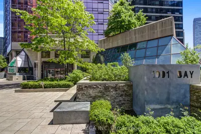 1001 Bay Street 2204, Toronto C01, On M5s 3a6