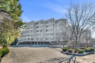 1 Watergarden Way 208, Toronto C15, ON M2K 2Z7