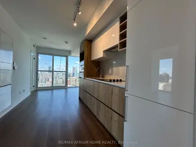 319 Javis Street 4006, Toronto C08, On M5b 0c8