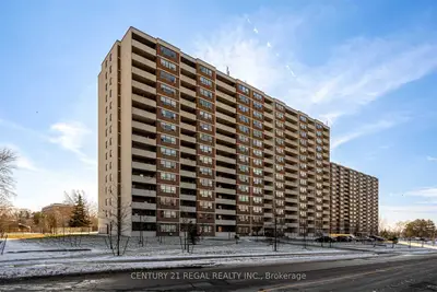 25 Sunrise Avenue 1603, Toronto C13, On M4a 2s2