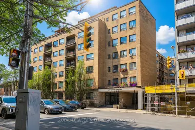 660 W Eglinton Avenue W 716, Toronto C04, ON M5N 1C3