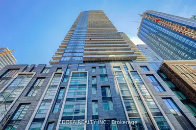 115 Blue Jays Way 1705, Toronto C01, On M5v 3t3