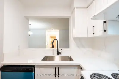 29 Pemberton Avenue 605, Toronto C14, On M2m 4l5