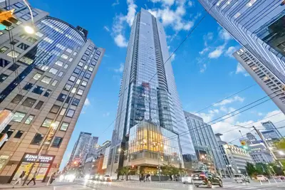 180 University Avenue 5602, Toronto C01, On M5h 0a2