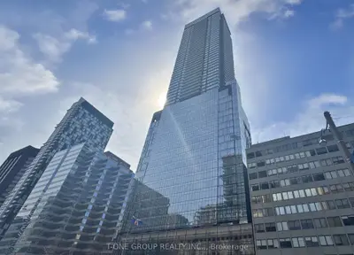 488 University Avenue 4112, Toronto C01, ON M5G 0C1