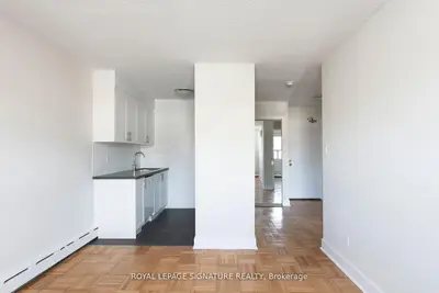 990 Avenue Road 206, Toronto C03, On M5p 2k8